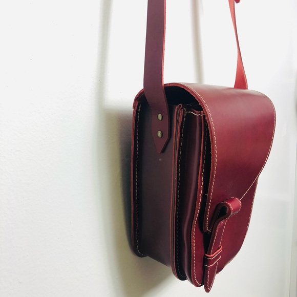 Leather Thielemann NWOT Handmade Red Shoulder Crossbody Purse - Picture 3 of 7